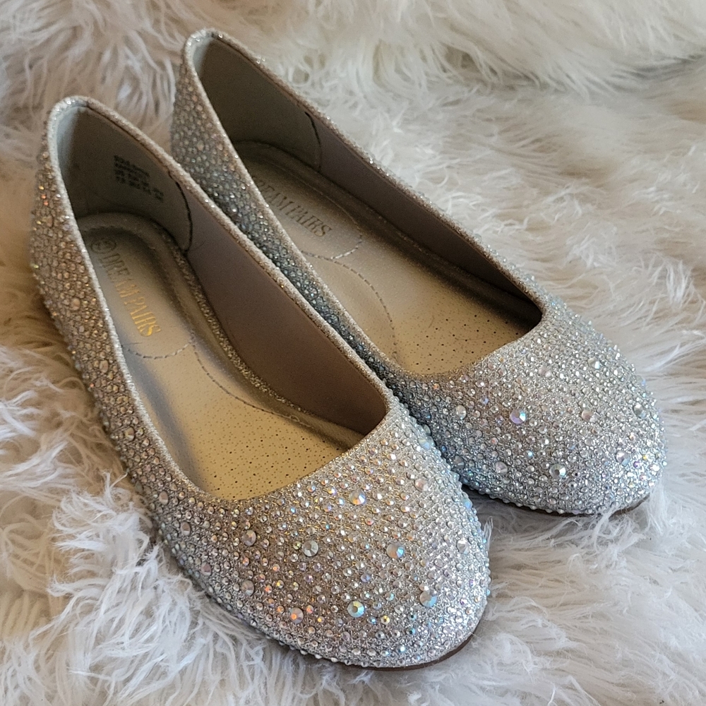 Dream Pairs Silver Rhinestone Ballet Flats